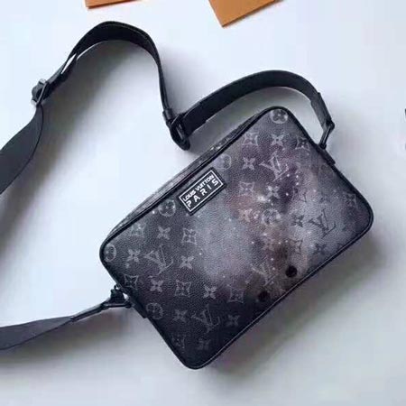 Louis Vuitton Monogram Galaxy帆布ALPHA星空郵差包 M44165