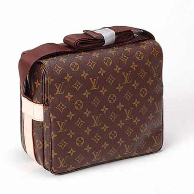 LV Monogram系列男女通用休閑斜挎LV包m50205