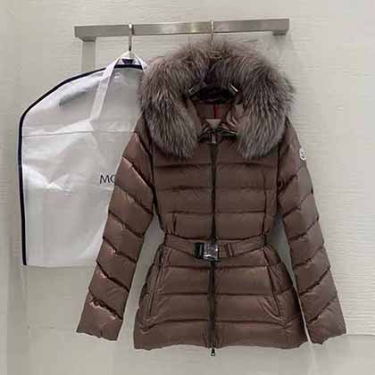 新法國代購！MONCLER 新款女毛毛領(lǐng)連帽收腰帶羽絨服